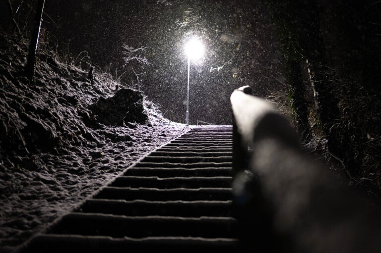 Schneefotos „Heiliger Abend“ in Graz / Schloss St. Martin: eine winterliche Bildserie